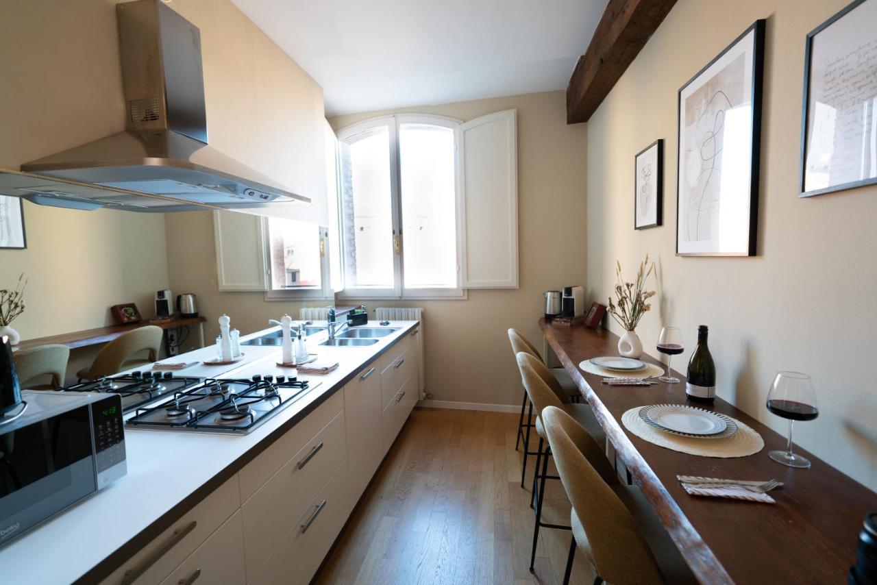 Ferienwohnung Piazza Santo Stefano Con Vista Bologna Exterior foto